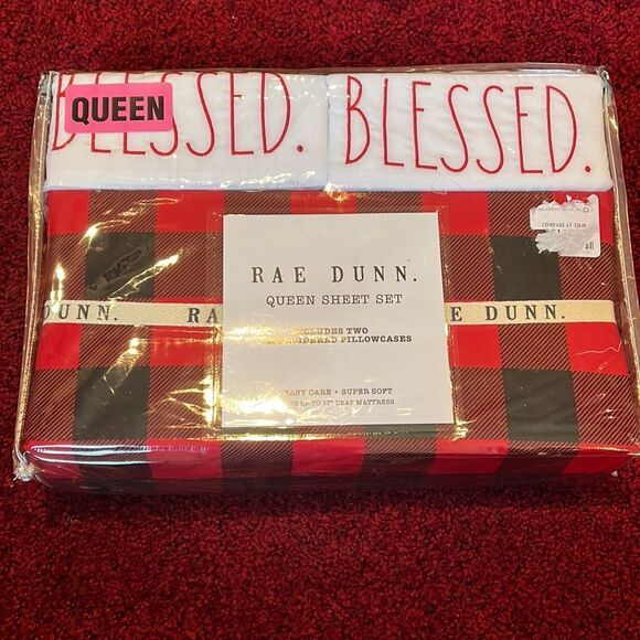 NIP Rae Dunn Sheet set